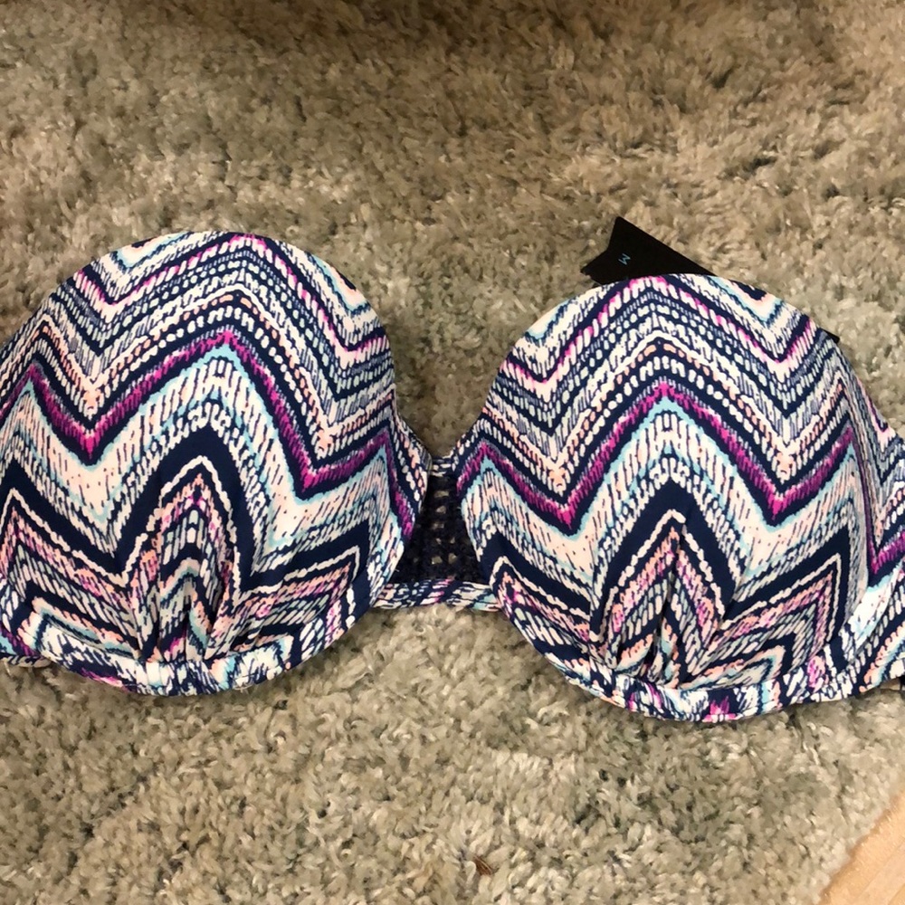 Strapless bathing suit